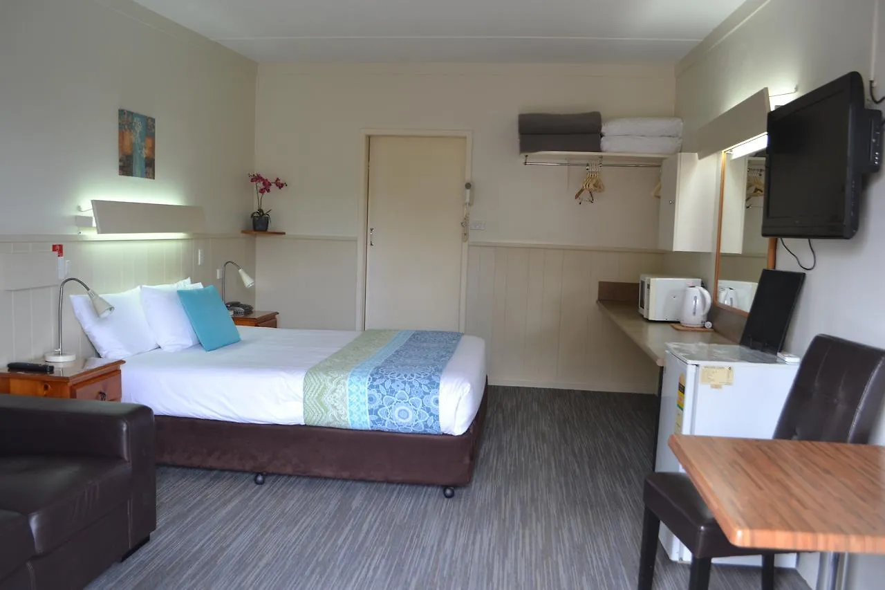 Gatton Motel 3*,