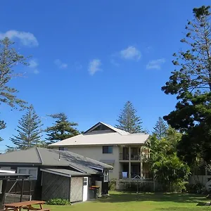 https://shirley-beach-houses.hotelsbyronbayaustralia.com